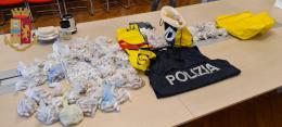 Bloccato un mega traffico di cocaina e eroina 