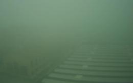"Nebbia e luci spente: pedoni messi in pericolo"