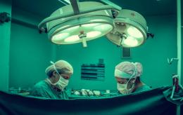 Primo trapianto a cuore fermo: la tecnica che salverà vite