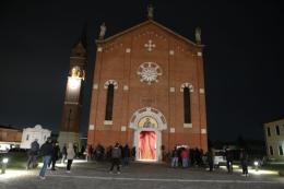 L'abbraccio di Anguillara alle famiglie di Valerio e Domenico
