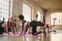 Il datore di lavoro introduce un'ora di yoga, per tutti