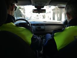 Scippava le anziane, arrestato in flagrante