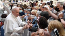 Muore in pullman mentre va dal Papa