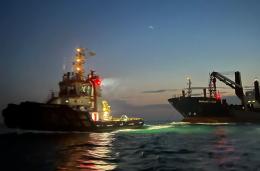 Nave si incaglia per un'avaria al timone