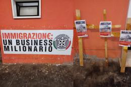"La morte come business, basta sbarchi"