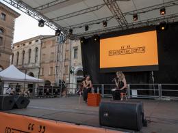 Rovigoracconta: si alza il sipario arancione