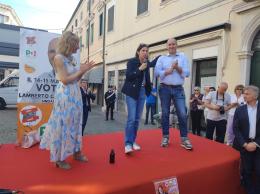 Appello in stile "Kennedy" per la Schlein ad Adria