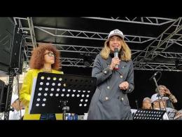 I musicisti del futuro si esibiscono in piazza