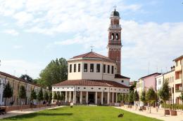 Piazza XX Settembre è tornata a splendere