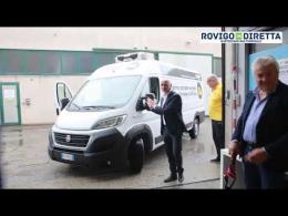 Un furgone per gli Empori della solidarietà