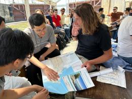 Successo per la lezione fuori sede lungo il "fiume di mezzo"