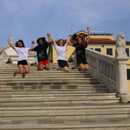 Scout, centinaia le maglie vendute