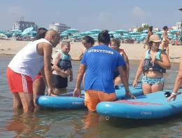 I ragazzi di Anffas Onlus Chioggia a lezione di Sup