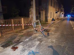 Auto centra una 85enne a piedi, è gravissima