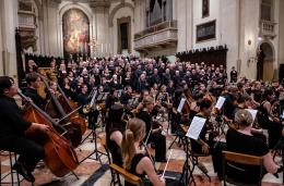 Un potente Requiem risuona nella notte di Rovigo