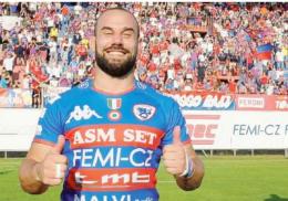 Grazie Bak, il "sindaco" si ritira