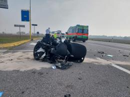 Scontro scooter - auto, c'è un morto