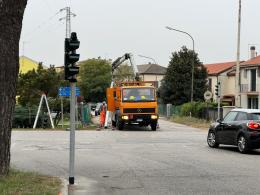 Installati i nuovi semafori all’incrocio di via Circonvallazione