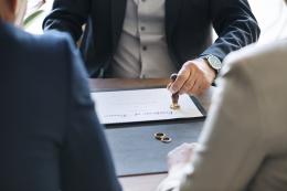 Separazione e divorzio in un solo giorno: primo caso