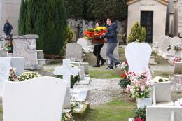 Defunti, 2 novembre la messa del vescovo