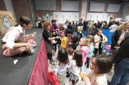  Le "Storie Incartate per Principesse Ribelli" conquistano il pubblico di Porto Viro