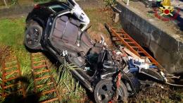 Auto sventrata, due morti e due feriti