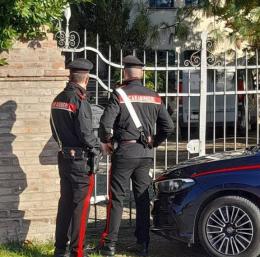 Entra nell'abitazione nonostante il divieto di avvicinamento, arrestato