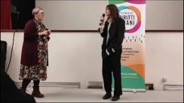 Kasia Smutniak denuncia il dramma dei muri