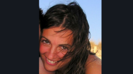 La città piange il sorriso di Elisa