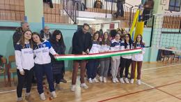 Inaugurata la nuova pavimentazione della palestra scolastica a San Bortolo