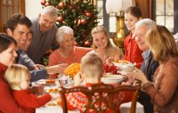 Feste a casa o al ristorante? La città si divide