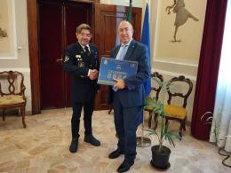 Il Prefetto accoglie il presidente dell'associazione arma Aeronautica Militare