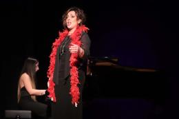  Parole e musica nel segno delle donne: teatro gremito 