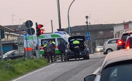 Anziana investita e portata in ospedale