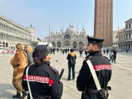 Vendita ambulante senza autorizzazione, sanzionati 5 senegalesi