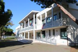 Tutta la città dalla parte della scuola