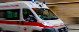 Schianto in moto, 22enne gravissimo