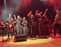 I frati e la musica: un connubio inaspettato al concerto di Max Gazzé
