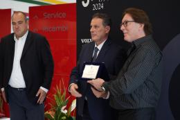 Musica, auto e brindisi per i 30 anni di Tecnostile