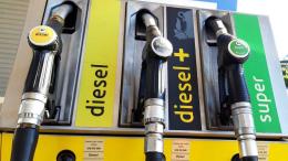 Stangata sul diesel per favorire le transizione green