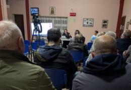 Revoltante, parte la raccolta firme