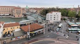 Autista aggredito e ferito per aver chiesto il biglietto