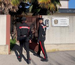 Viene rapinata ma riesce a fuggire, arrestato l'aggressore