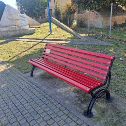 A Cavarzere due nuove panchine rosse