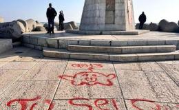 Sul caso il sindaco infuriato: "Identifichiamo l’autore”