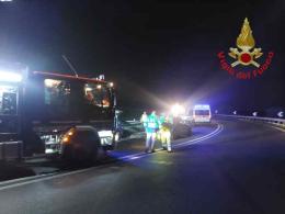 Fuori strada col camion, muore 62enne