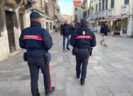 Tentato furto e furto aggravato: denunciati due uomini 