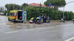 Schianto in bici, ferita una persona