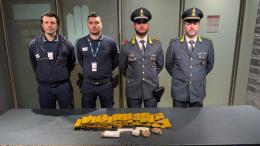 Droga nelle merendine: sette chili di eroina