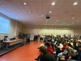 Gli “ex” tornano in classe